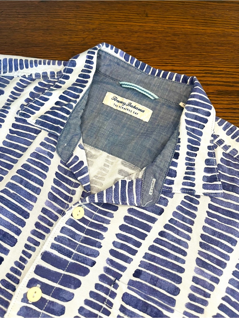 Tommy Bahama The Veracruz Cay Shirt Mens Sz L Blue Geometric Print Short Sleeve